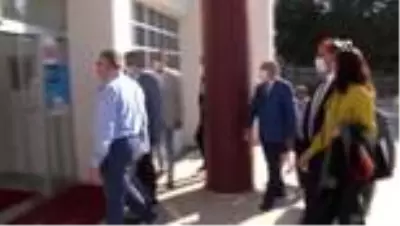 Son dakika haber... Yalova Belediyesi'ndeki yolsuzluk davası sanıkları hakim karşısında Son dakika haber... Yalova Belediyesi'ndeki yolsuzluk davası sanıkları hakim karşısında