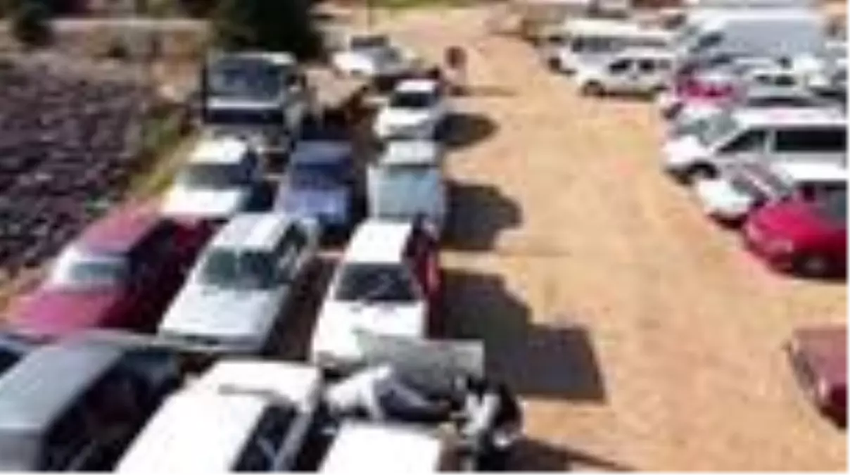 ANTALYA 32 otomobilin motor ve şase numarasını değiştirip, satmaya çalışan 2 şüpheli yakalandı