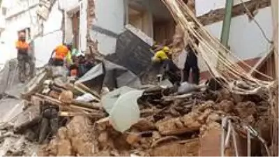 Beyrut'taki patlamadan 30 gün sonra enkaz altında canlı olabileceği sinyali Beyrut'taki patlamadan 30 gün sonra enkaz altında canlı olabileceği sinyali