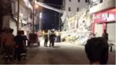 Beyrut'taki patlamanın 30'uncu gününde enkaz altında bir canlıya ulaşma umudu doğdu Beyrut'taki patlamanın 30'uncu gününde enkaz altında bir canlıya ulaşma umudu doğdu