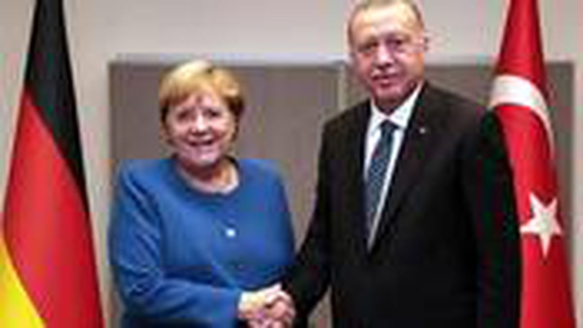 Erdoğan ile Merkel arasında Doğu Akdeniz görüşmesi: Yunanistan gerginliği tırmandırıcı adımlar atıyor