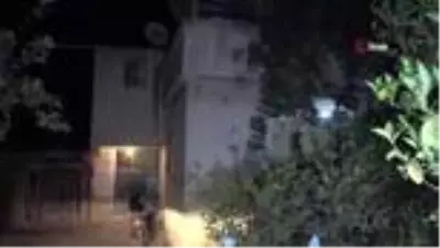 Kendisini darp ettiği iddia edilen kocasını öldürdü- Adana'da evli çift arasında çıkan kavga kanlı... Kendisini darp ettiği iddia edilen kocasını öldürdü- Adana'da evli çift arasında çıkan kavga kanlı...