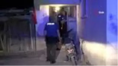 Kendisini darp ettiği iddia edilen kocasını öldürdü- Adana'da evli çift arasında çıkan kavga kanlı... Kendisini darp ettiği iddia edilen kocasını öldürdü- Adana'da evli çift arasında çıkan kavga kanlı...