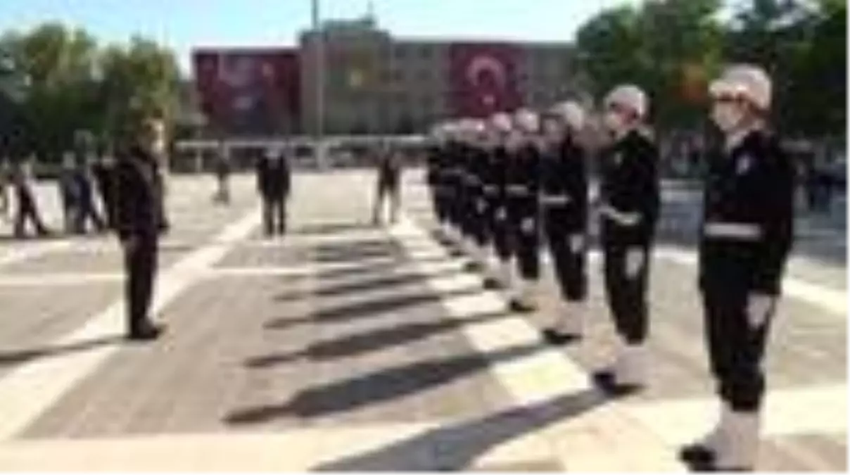 Milli Savunma Bakanı Akar, Eskişehir Valisi Ayyıldız ile görüştü