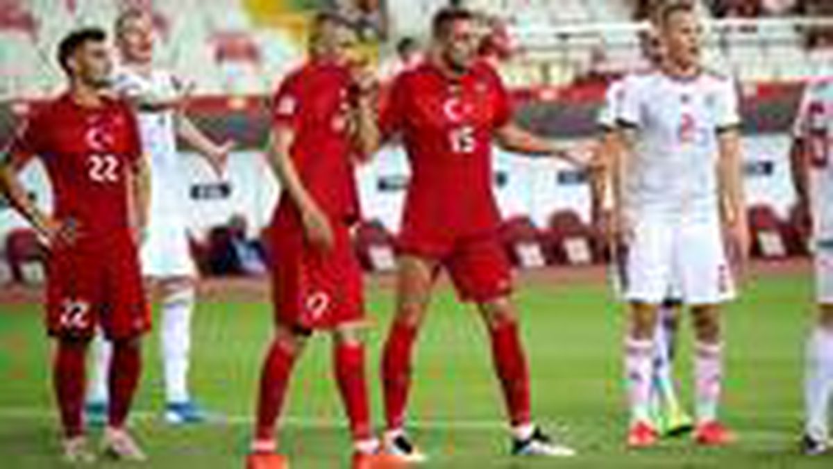 Son Dakika: Türkiye, UEFA Uluslar Ligi'nde oynadığı ilk maçta Macaristan'a 1-0 mağlup oldu