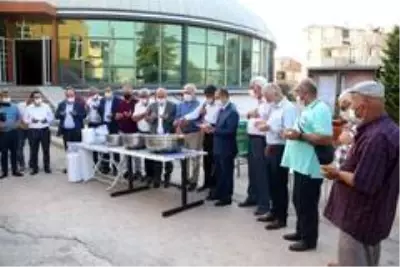 Alevi vatandaşlar, Aşure Günü'nde buluştu Alevi vatandaşlar, Aşure Günü'nde buluştu