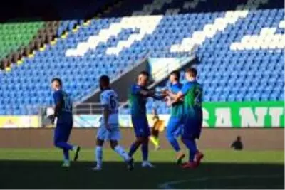 Çaykur Rizespor, Trabzonspor'a 4-3 mağlup oldu