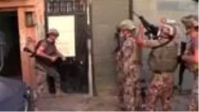 Son dakika haberi | Gaziantep'te 655 polisle 'Narko-Asayiş' operasyonu yapıldı Son dakika haberi | Gaziantep'te 655 polisle 'Narko-Asayiş' operasyonu yapıldı