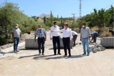 Hacılar'ın dört bir tarafında çalışmalar devam ediyor Hacılar'ın dört bir tarafında çalışmalar devam ediyor