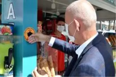 Marmaris Kaymakamı Ertuğ Şevket Aksoy maske denetimi yaptı Marmaris Kaymakamı Ertuğ Şevket Aksoy maske denetimi yaptı