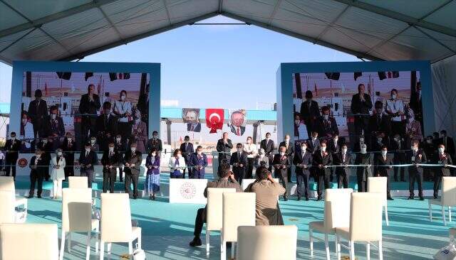 Son dakika: Cumhurbaşkanı Erdoğan, Türkiye'nin en akıllı otoyolu Ankara-Niğde Otoyolu'nu açtı