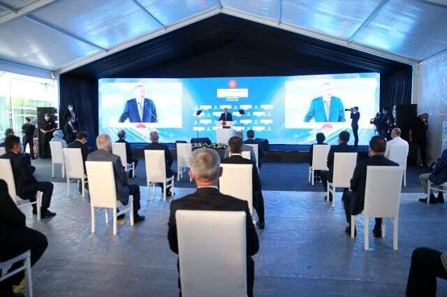 Cumhurbaşkanı Erdoğan, Göztepe Şehir Hastanesi'nin açılışında kurallara uymayanlara sitem etti Cumhurbaşkanı Erdoğan, Göztepe Şehir Hastanesi'nin açılışında kurallara uymayanlara sitem etti