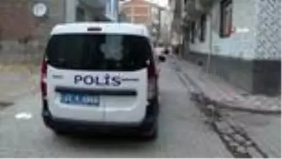 Elazığ'da yangın: 3 kişi dumandan etkilendi Elazığ'da yangın: 3 kişi dumandan etkilendi