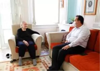 Evine 3 milyon euro veren Yunan'a tokat gibi cevap: 'Yunan bayrağı dalgalanamaz' Evine 3 milyon euro veren Yunan'a tokat gibi cevap: 'Yunan bayrağı dalgalanamaz'