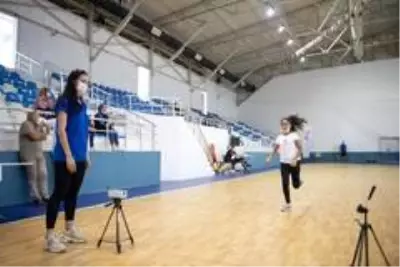 Kır Çiçekleri projesinde 55 sporcu adayı belirlendi Kır Çiçekleri projesinde 55 sporcu adayı belirlendi
