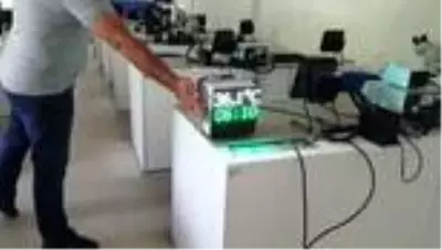 Meslek lisesinde uzaktan otomatik ateş ölçen cihaz geliştirildi Meslek lisesinde uzaktan otomatik ateş ölçen cihaz geliştirildi