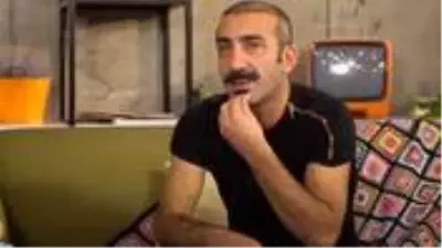Eski eşi ve sevgilisine şiddet uyguladığı konuşulan Metin Yıldız, yeni sevgilisiyle el ele görüntülendi Eski eşi ve sevgilisine şiddet uyguladığı konuşulan Metin Yıldız, yeni sevgilisiyle el ele görüntülendi