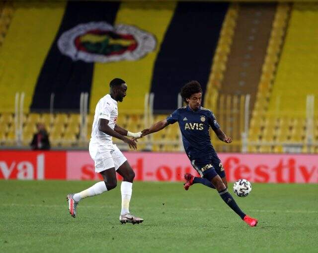 Sivasspor'u mağlup eden Fenerbahçe, The Land of Legends Cup'ın sahibi oldu