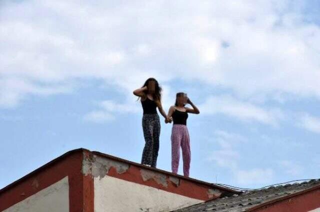 Dehşete düşüren olay! Kavga sonrası iki kız çocuğu el ele tutuşarak intihara kalkıştı