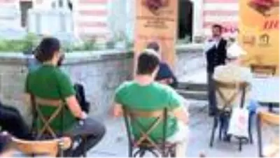 EYÜPSULTAN'da Sahafiye ve Nadide Kitaplar Müzayedesi düzenlendi. EYÜPSULTAN'da Sahafiye ve Nadide Kitaplar Müzayedesi düzenlendi.