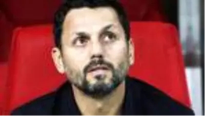 Fenerbahçe Teknik Direktörü Erol Bulut: 'Rakibe pozisyon vermedik, mutluyum' Fenerbahçe Teknik Direktörü Erol Bulut: 'Rakibe pozisyon vermedik, mutluyum'