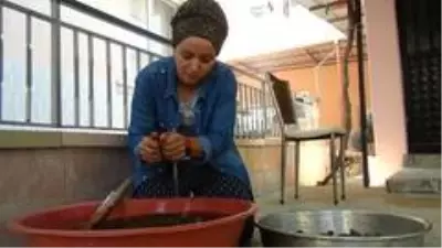 İşinden ayrılan öğretmen, yaptığı patlıcan reçeliyle girişimci oldu İşinden ayrılan öğretmen, yaptığı patlıcan reçeliyle girişimci oldu