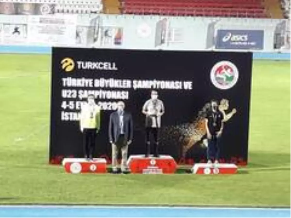 Karslı atletler İstanbul'da dereceye girdi