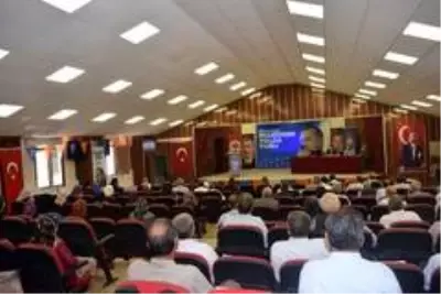 Pazarlar'da Fahri Karataş güven tazeledi Pazarlar'da Fahri Karataş güven tazeledi