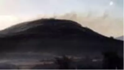 Yaklaşık 100 hektarlık alana yayılan anız yangını söndürüldü Yaklaşık 100 hektarlık alana yayılan anız yangını söndürüldü