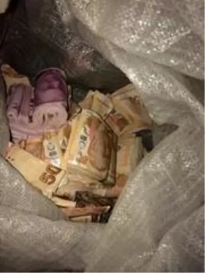 Yeni evli çifte yenge şoku! Altın ve paraları çalıp çamaşır makinesinde yıkamış Yeni evli çifte yenge şoku! Altın ve paraları çalıp çamaşır makinesinde yıkamış