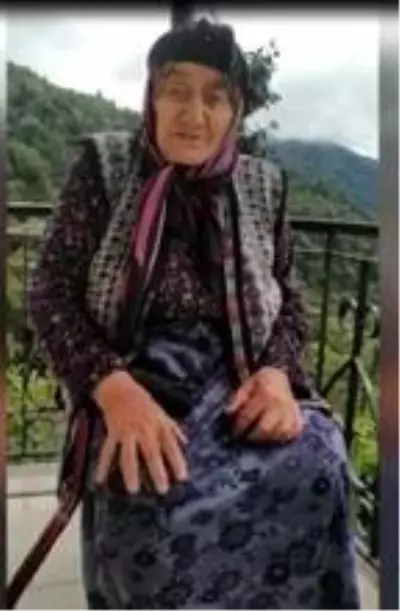 Koronavirüsü yenen 97 yaşındaki Havva nineden 'maske' uyarısı Koronavirüsü yenen 97 yaşındaki Havva nineden 'maske' uyarısı