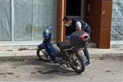Çalıntı motosiklet terk edilmiş halde bulundu Çalıntı motosiklet terk edilmiş halde bulundu