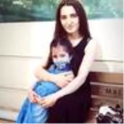 Eşinin amcası cinsel organını gösterip tehdit etti! Genç kadının sosyal medyadaki isyanı büyük yankı uyandırdı Eşinin amcası cinsel organını gösterip tehdit etti! Genç kadının sosyal medyadaki isyanı büyük yankı uyandırdı