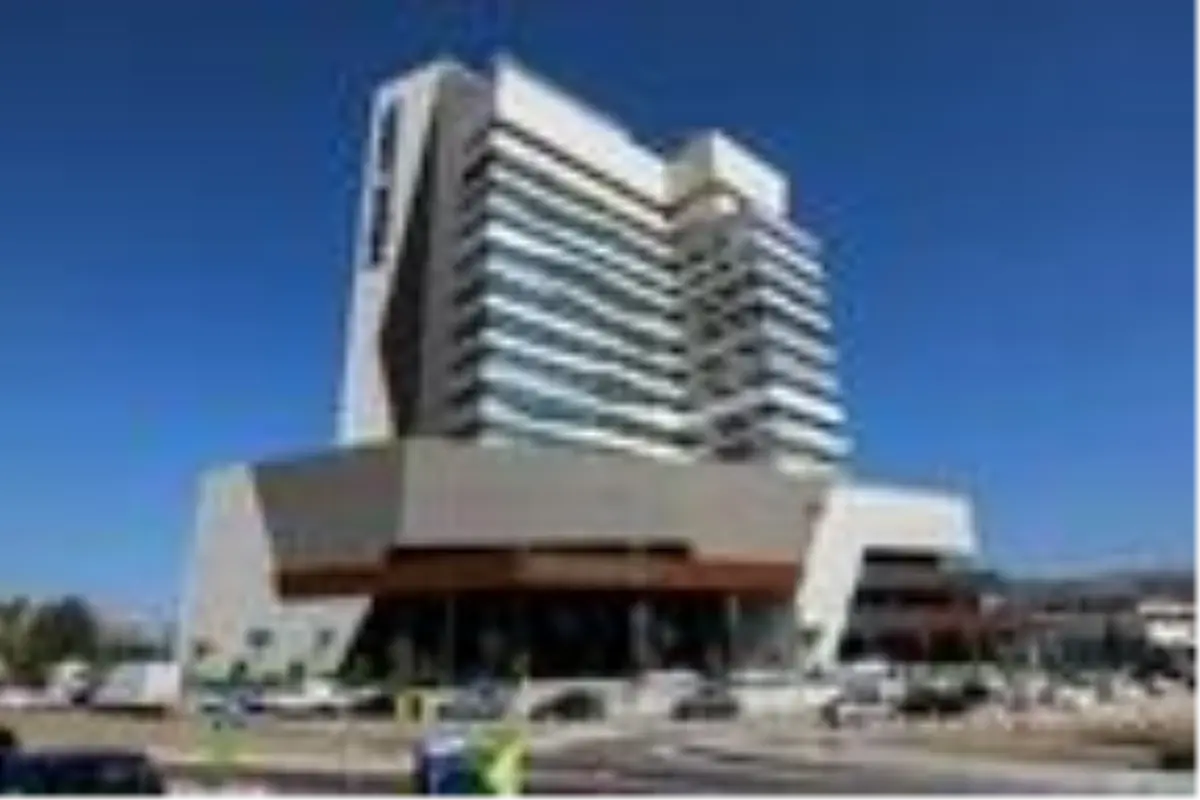 İzmir'e 1000 kişiye istihdam sağlayacak 110 milyon dolarlık yeni sağlık kompleksi