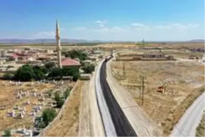 Son dakika haber: Konya Büyükşehir'den Karapınar'a 183 kilometre mahalle yolu Son dakika haber: Konya Büyükşehir'den Karapınar'a 183 kilometre mahalle yolu