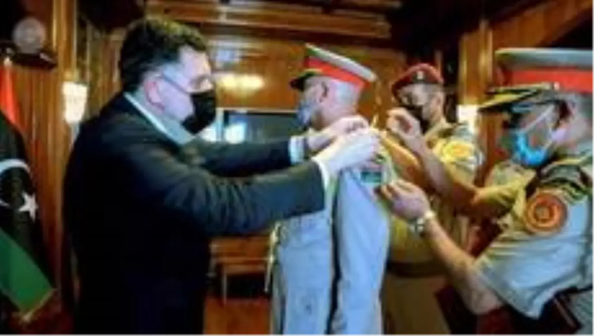 Korgeneral Muhamed El-Haddad, Libya ordusu Genelkurmay Başkanı olarak göreve başladı