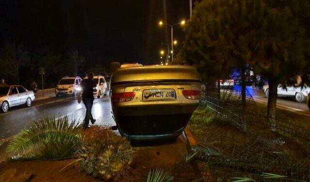 Otomobilin çarpıp, başka bir otomobilin üzerinden geçtiği İngiliz turist öldü