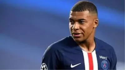 PSG'de Neymar, Di Maria ve Paredes'in ardından Mbappe'nin de koronavirüs testi pozitif çıktı PSG'de Neymar, Di Maria ve Paredes'in ardından Mbappe'nin de koronavirüs testi pozitif çıktı