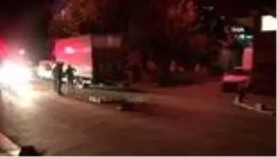 Sarıyer'de korkutan patlama: Mahalleli sokağa döküldü Sarıyer'de korkutan patlama: Mahalleli sokağa döküldü