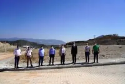 Vali Orhan Tavlı Milas OSB alanında incelemede bulundu Vali Orhan Tavlı Milas OSB alanında incelemede bulundu