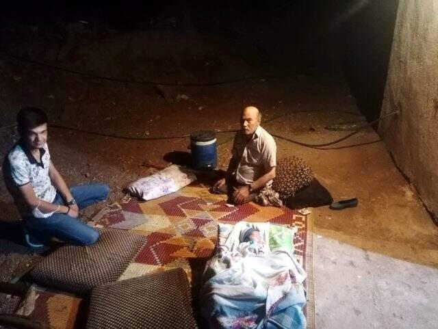 Anıları bırakamayan aile 33 yıl elektriksiz yaşadı