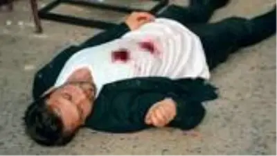 Aylar sonra ekrana gelen Çukur'da nefes kesen final! Cumali, Yamaç'ı vuruyor Aylar sonra ekrana gelen Çukur'da nefes kesen final! Cumali, Yamaç'ı vuruyor