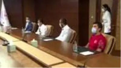 Son dakika haber... Bakan Kasapoğlu, olimpiyat vizesi alan milli yüzücüleri kabul etti Son dakika haber... Bakan Kasapoğlu, olimpiyat vizesi alan milli yüzücüleri kabul etti