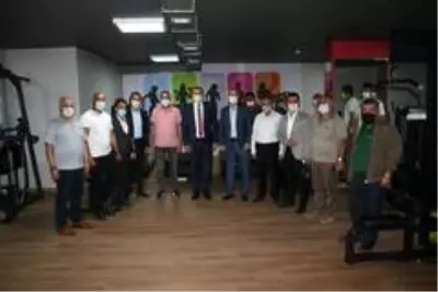 Başkan Berge, Imperıal Spor Salonunun açılışını yaptı Başkan Berge, Imperıal Spor Salonunun açılışını yaptı