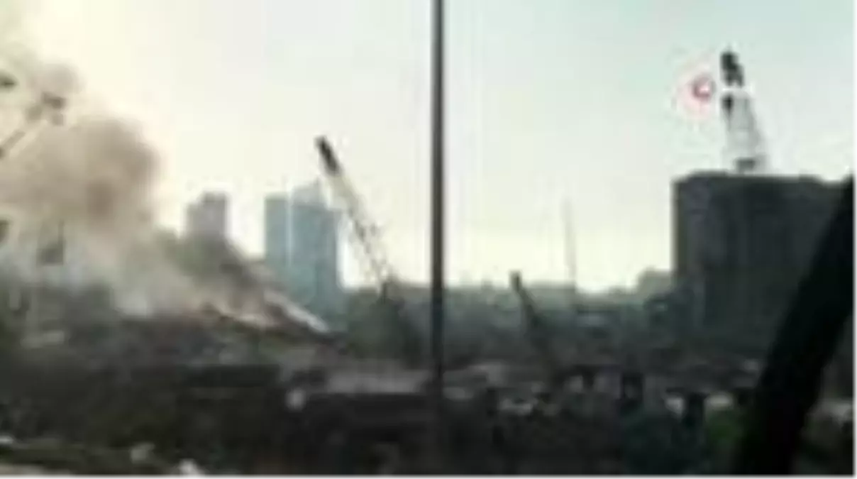 Beyrut Limanı'nda yangın