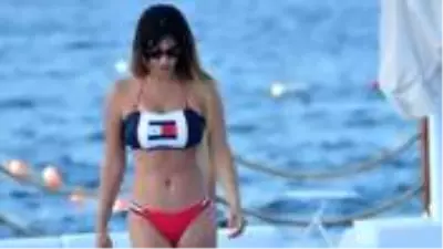 Bikinili videosunu paylaşan Tuğba Ekinci, meydan okudu: Daha iyisi gelmeyecek Bikinili videosunu paylaşan Tuğba Ekinci, meydan okudu: Daha iyisi gelmeyecek