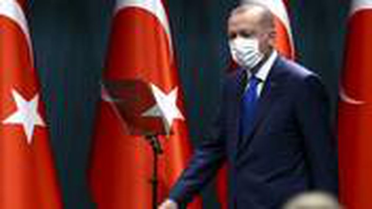 Erdoğan'ın katıldığı toplantı için korona testi yaptıran belediye başkanı pozitif çıktı