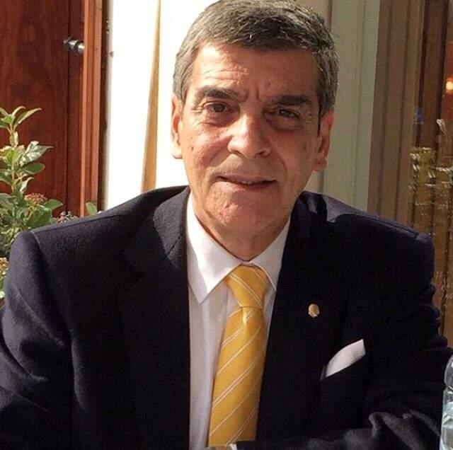 Fahrettin Aslan'ın mirası çocuklarının arasını açtı! Sacit Aslan, kardeşinden şikayetçi oldu Fahrettin Aslan'ın mirası çocuklarının arasını açtı! Sacit Aslan, kardeşinden şikayetçi oldu