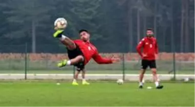 Gölcükspor'da eğlenceli kamp Gölcükspor'da eğlenceli kamp