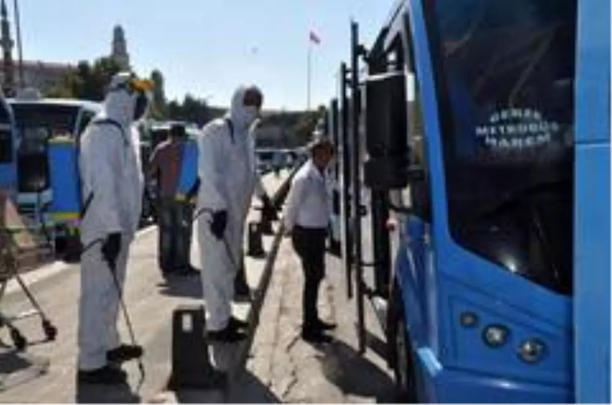 İstanbul'un en uzun minibüs hattına dezenfektan üniteleri yerleştirildi
